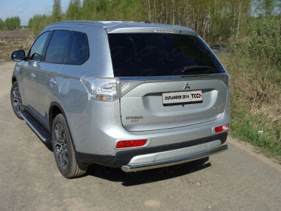 Защита заднего бампера центральная 60 мм ТСС для Mitsubishi Outlander 2014-2015